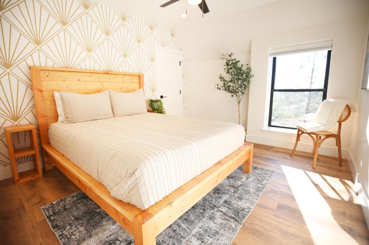 High End A-Frame - Hot Tub - Awesome Views - Yosemite - Electric Vehicle Friendly - Sleeps 10 Oakhurst Exterior foto